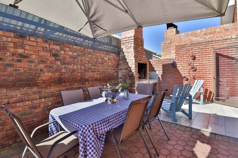 3 Bedroom Property for Sale in Hartenbos Central Western Cape